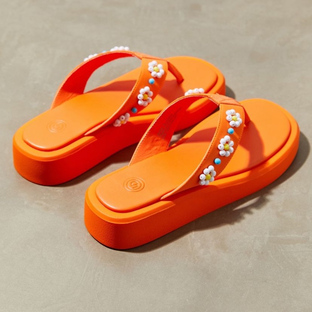 UO embellished Thong sandals - Picture 4 of 5